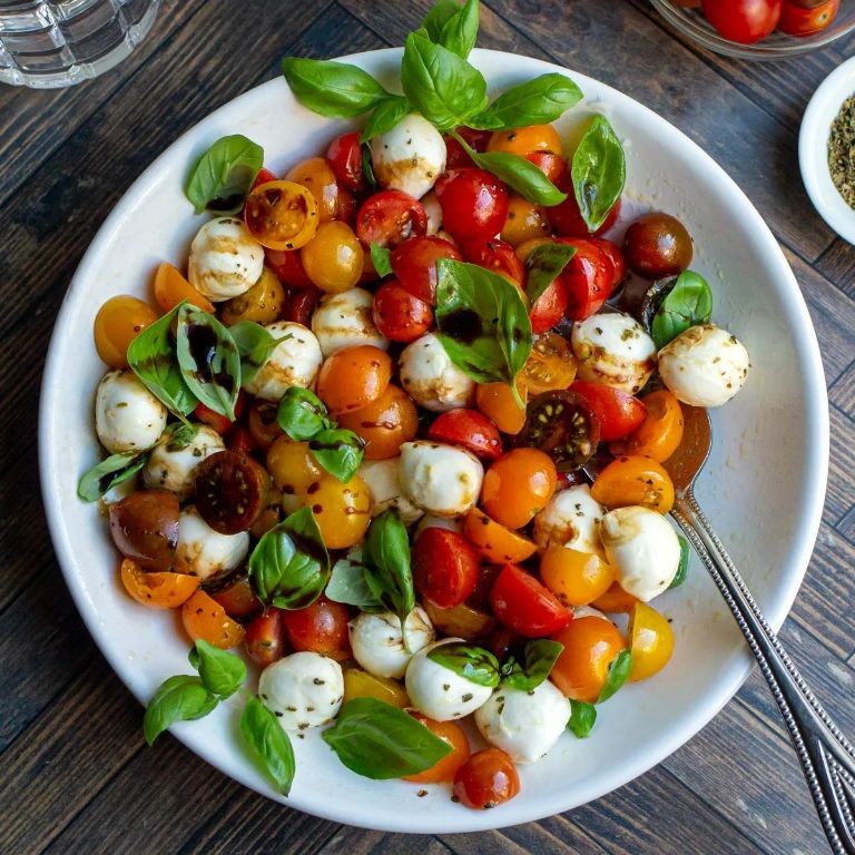 Cherry Tomato and Mozzarella Caprese Salad