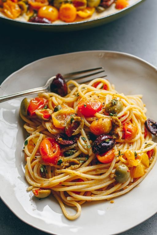 Cherry Tomato and Olive Pasta
