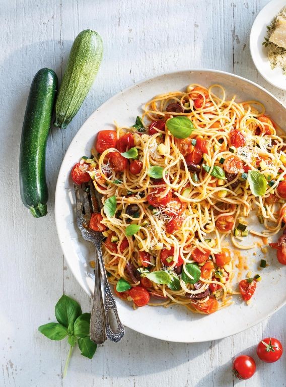Cherry Tomato and Zucchini Pasta