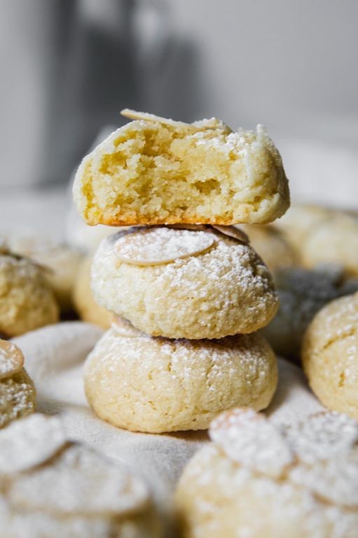 Chewy Almond Flour Cookies