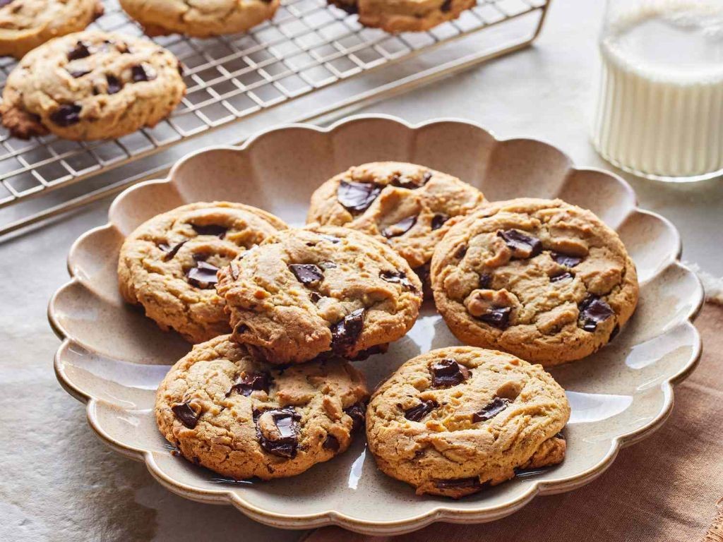 Chewy Peanut Butter Chocolate Chip Cookies