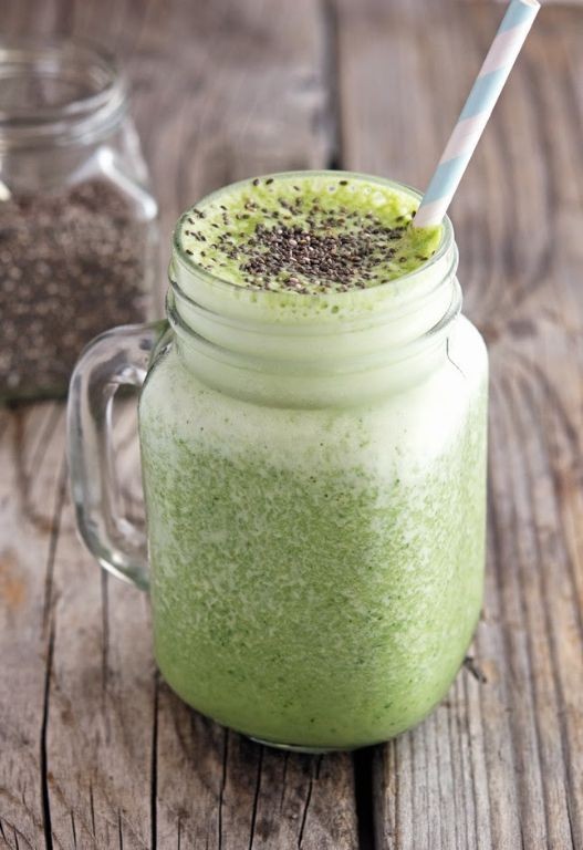 Chia Seed and Spinach Smoothie