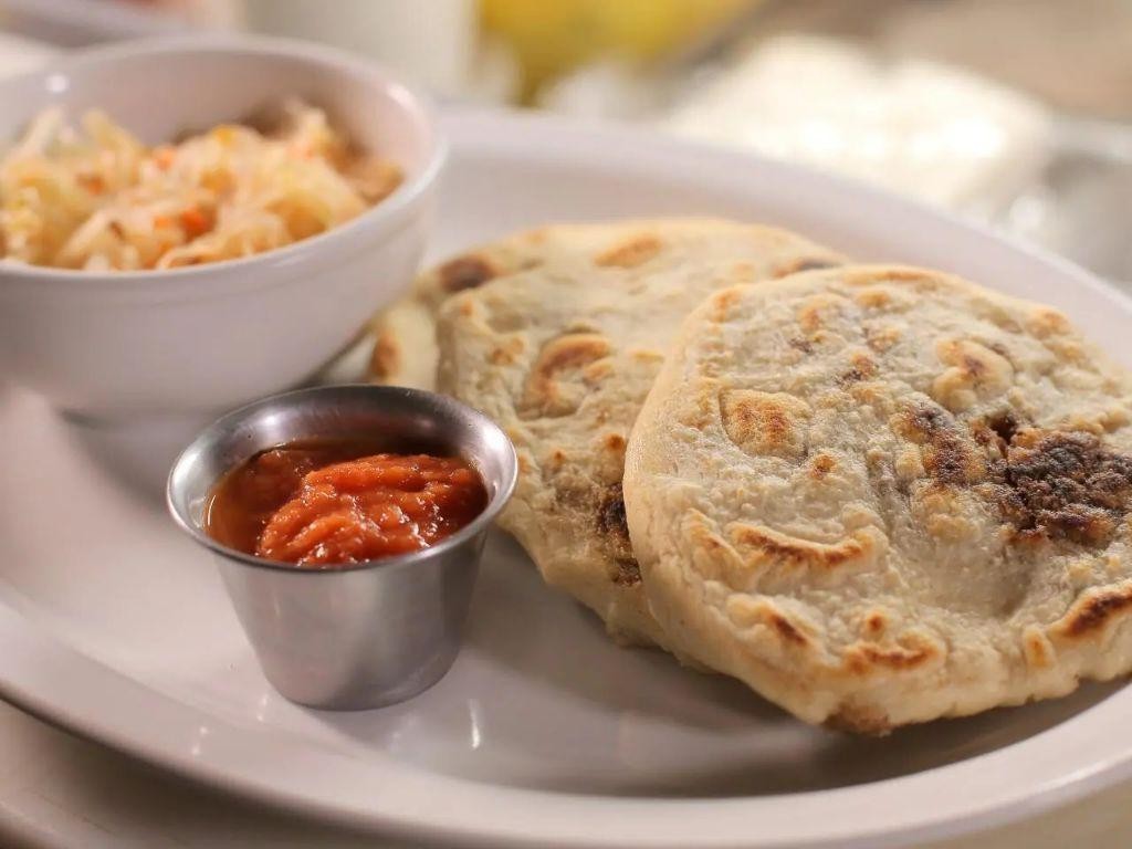 Chicharrón Pupusas