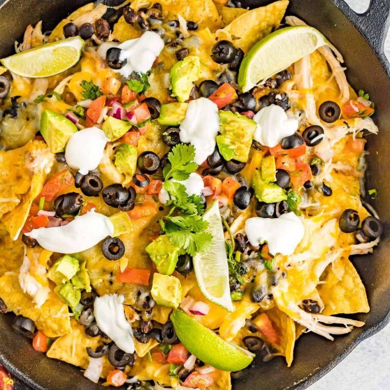 Chipotle Chicken and Black Bean Nachos