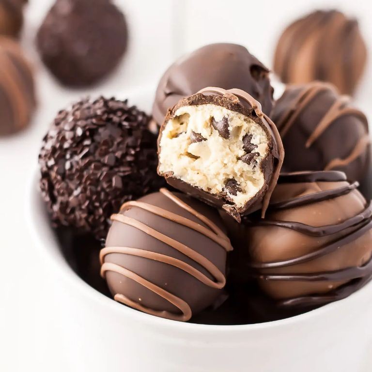 20 Decadent Chocolate Chip Recipes for Sweet Cravings