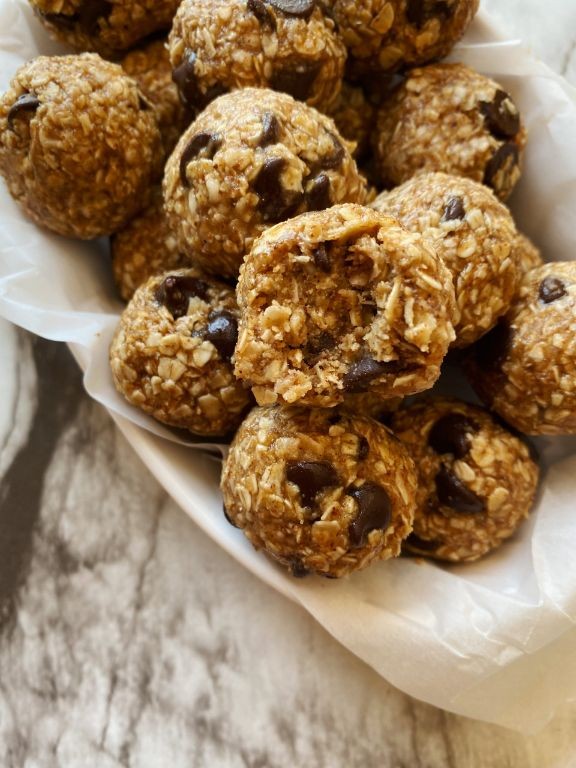 Chocolate Chip Energy Bites