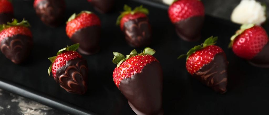 Chocolate and Espresso Dusted Strawberries