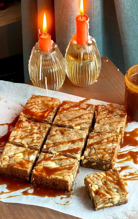 Cinnamon Chip Blondies with Caramel Drizzle
