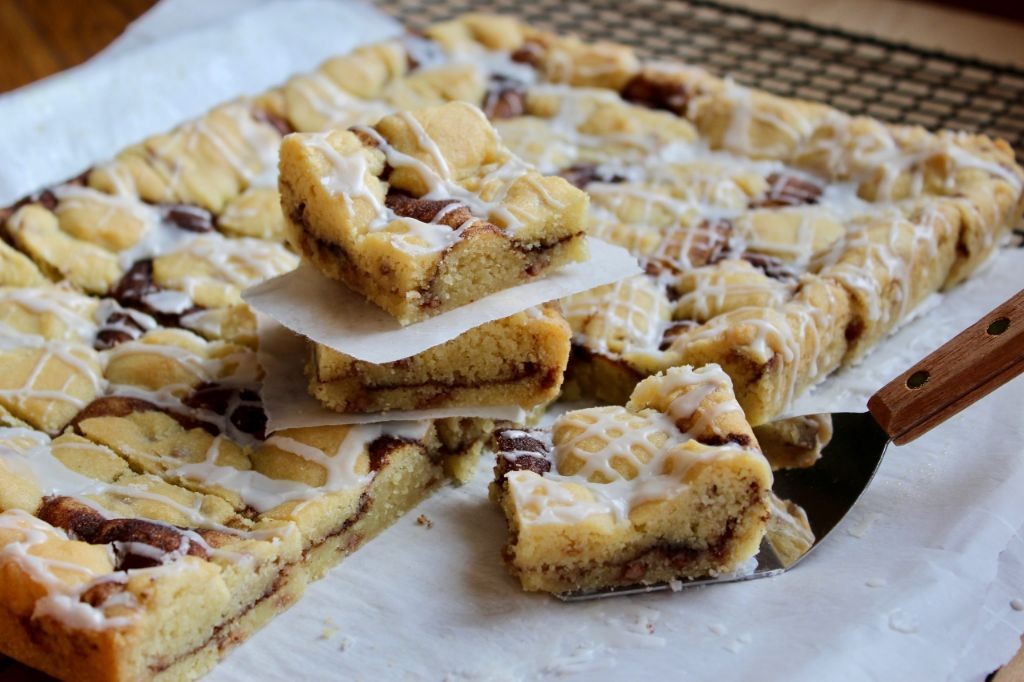 Cinnamon Chip Snickerdoodle Bars
