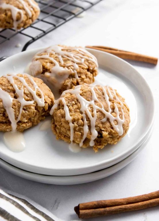 Cinnamon Roll Oatmeal Cookie Coffee