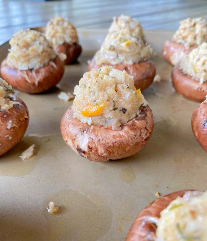 Clam and Bacon Stuffed Mushrooms