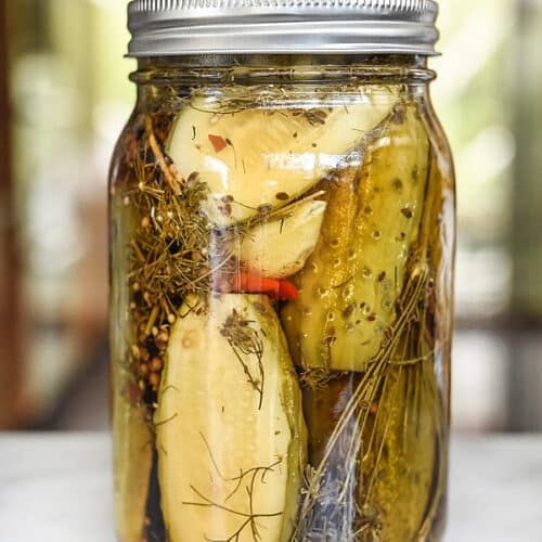 Classic Garlic Dill Pickles