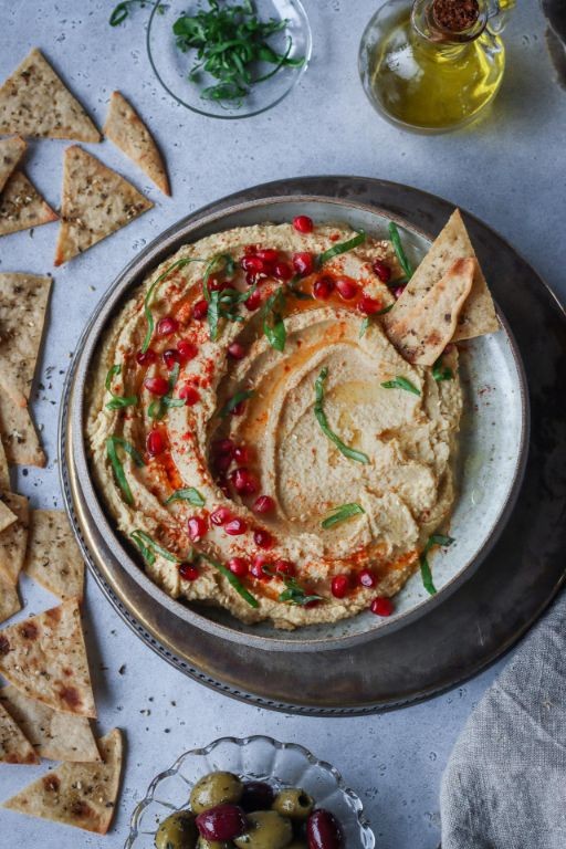 Classic Lemon Garlic Hummus