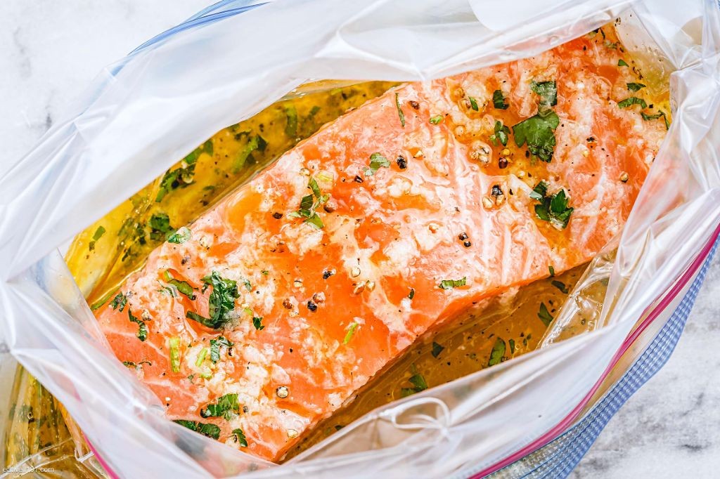 Classic Lemon Garlic Salmon Marinade