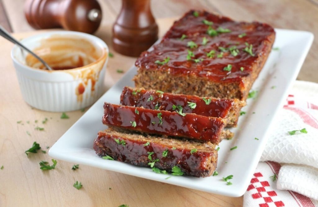 Classic Meatloaf with Tomato Glaze