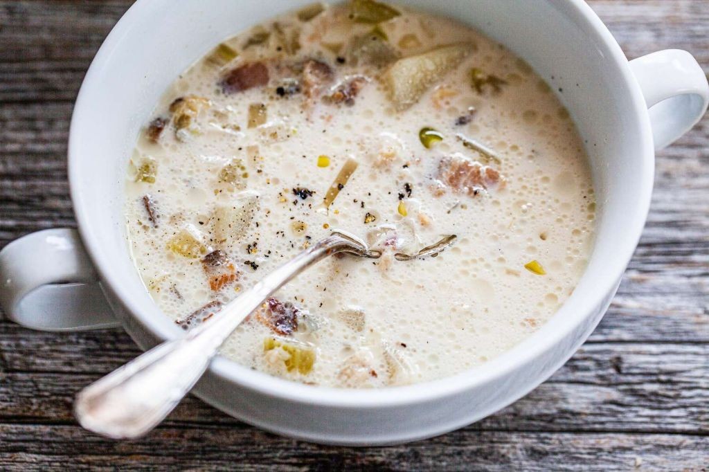 Classic New England Clam Chowder