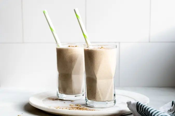 Classic Oatmeal Cookie Smoothie