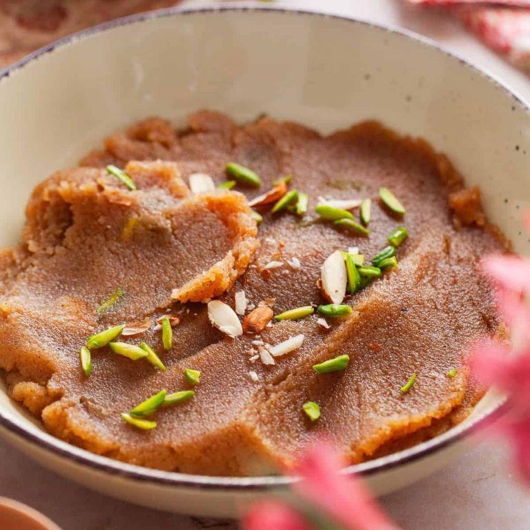Classic Sooji Ka Halwa with Ghee and Cardamom