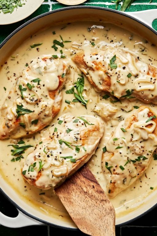 Classic Tarragon Chicken with Cream Sauce