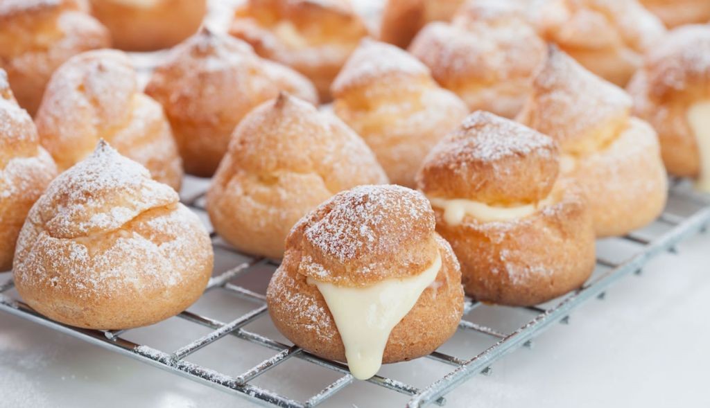 Classic Vanilla Cream Profiteroles