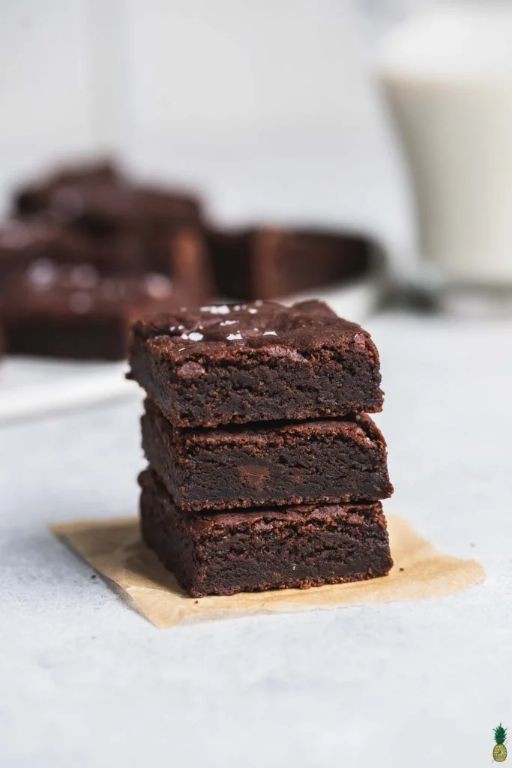Classic Vegan Fudge Brownies
