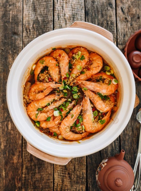 Clay Pot Garlic Shrimp