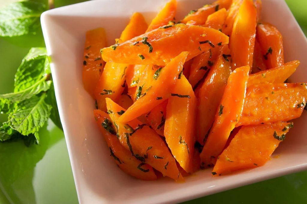 Clay Pot Honey Glazed Carrots