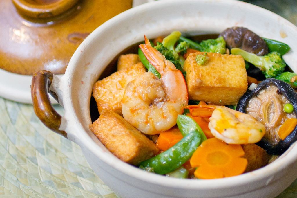Clay Pot Seafood Medley
