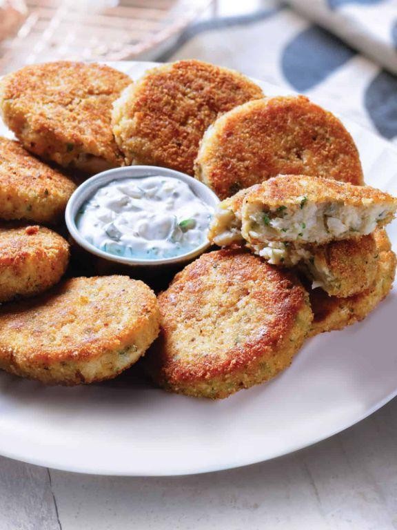 Cod Fish Cakes with Lemon Aioli