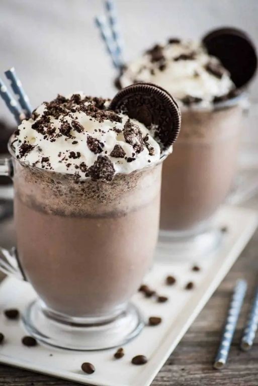 Cookies and Cream Coffee Smoothie