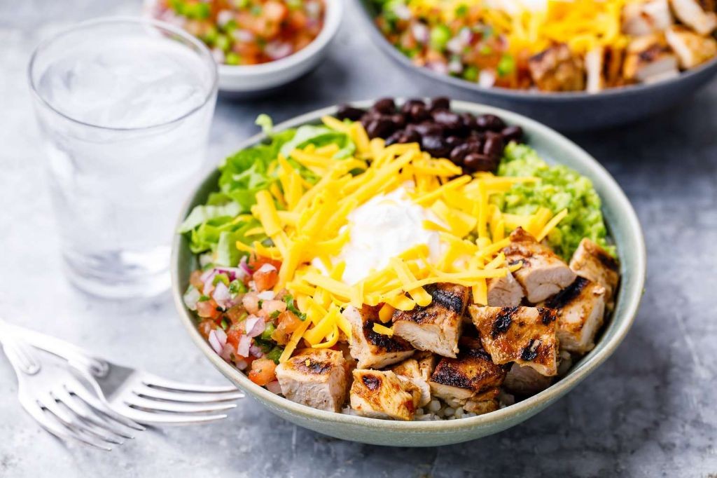 Copycat Chipotle Chicken Burrito Bowl
