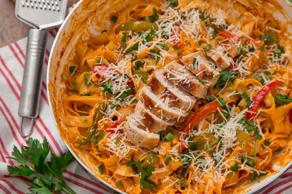 Copycat TGI Fridays Cajun Chicken Pasta