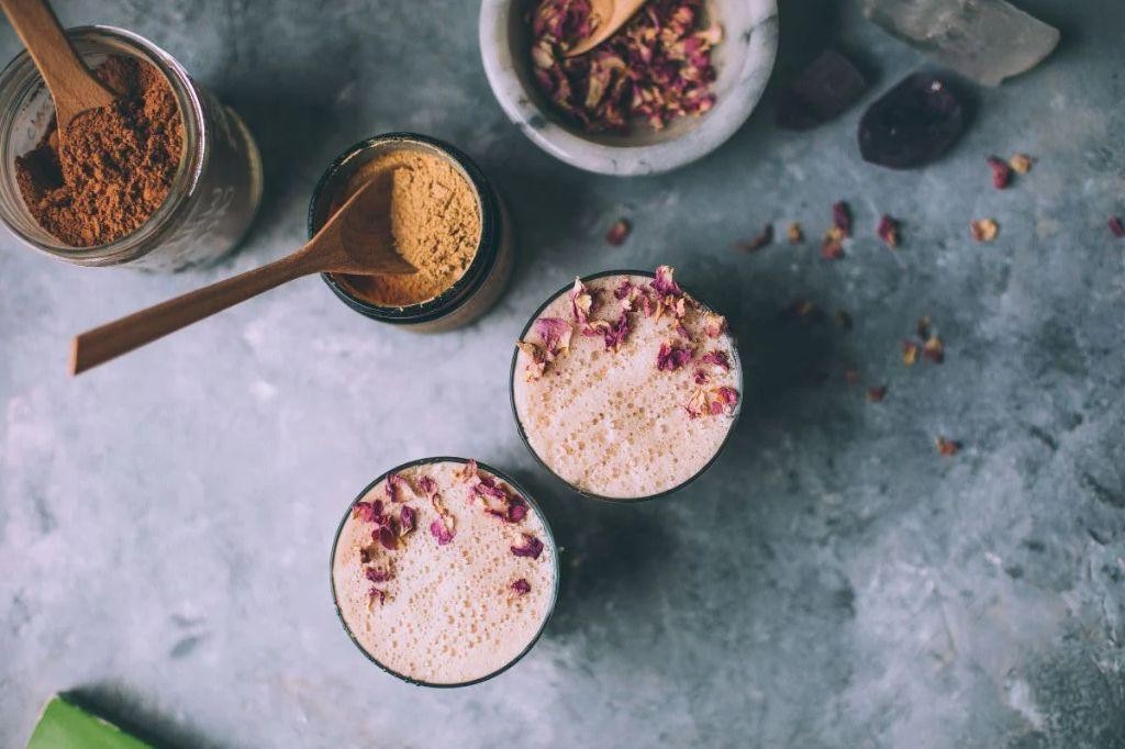 Cordyceps and Almond Milk Latte