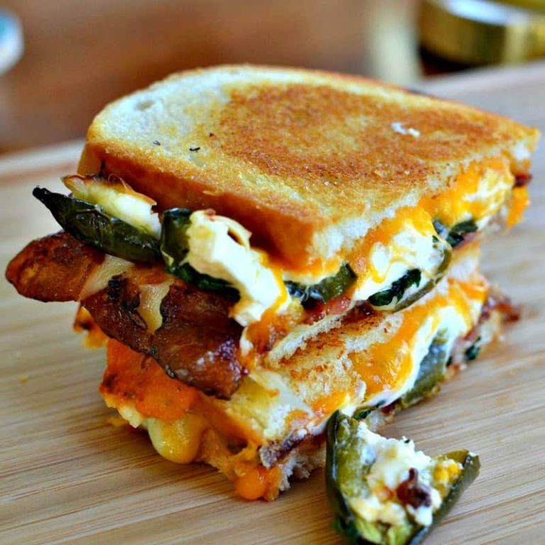 Cream Cheese and Jalapeño Grilled Cheese