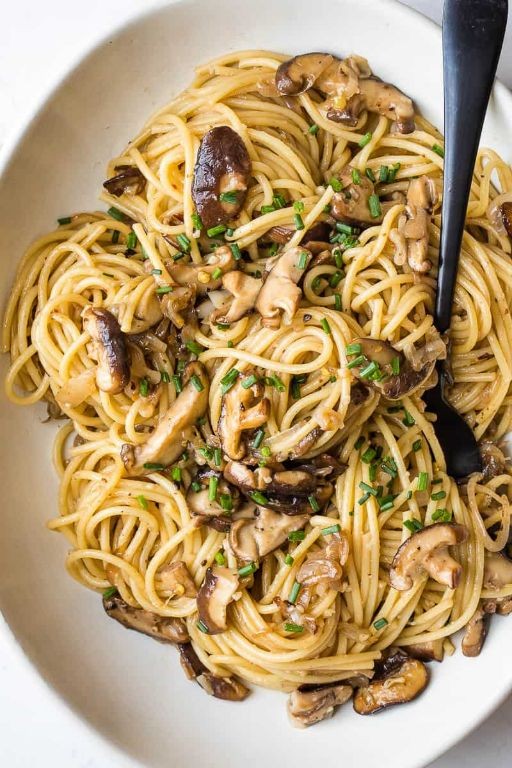 Creamy Black Garlic Pasta