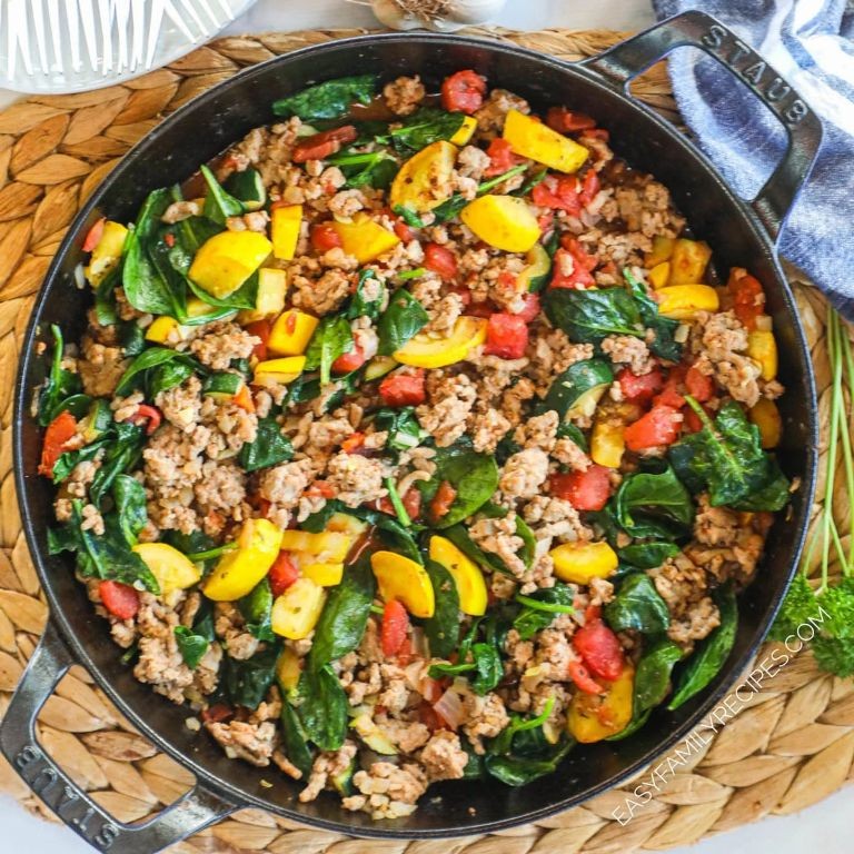 Creamy Keto Ground Turkey and Spinach Skillet