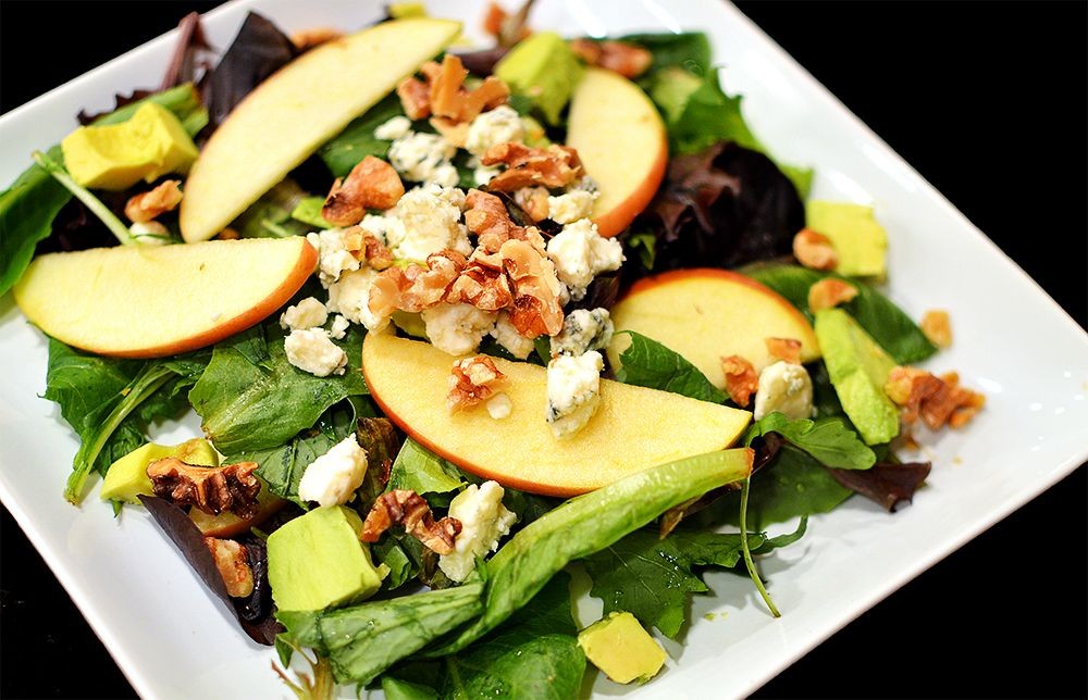 Crisp Apple and Blue Cheese Dressing
