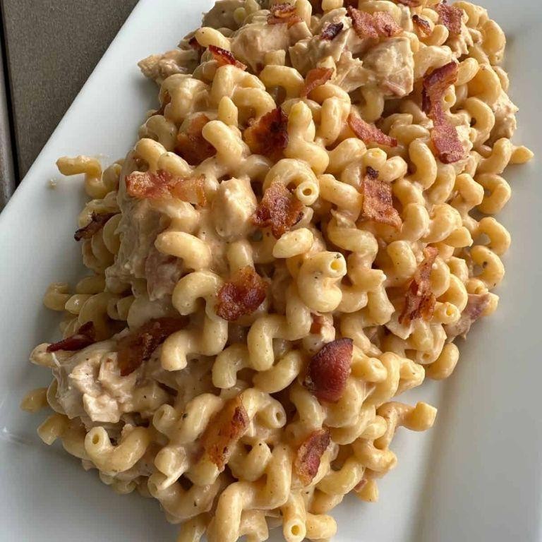 Crockpot Chicken Bacon Ranch Pasta