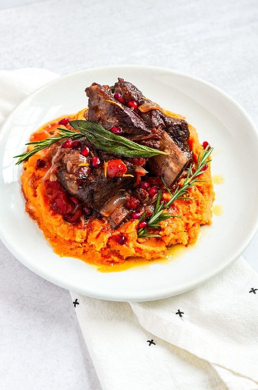 Dutch Oven Rosemary Butter Ribs