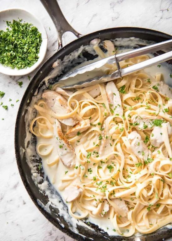 Easy Alfredo Pasta with Chicken
