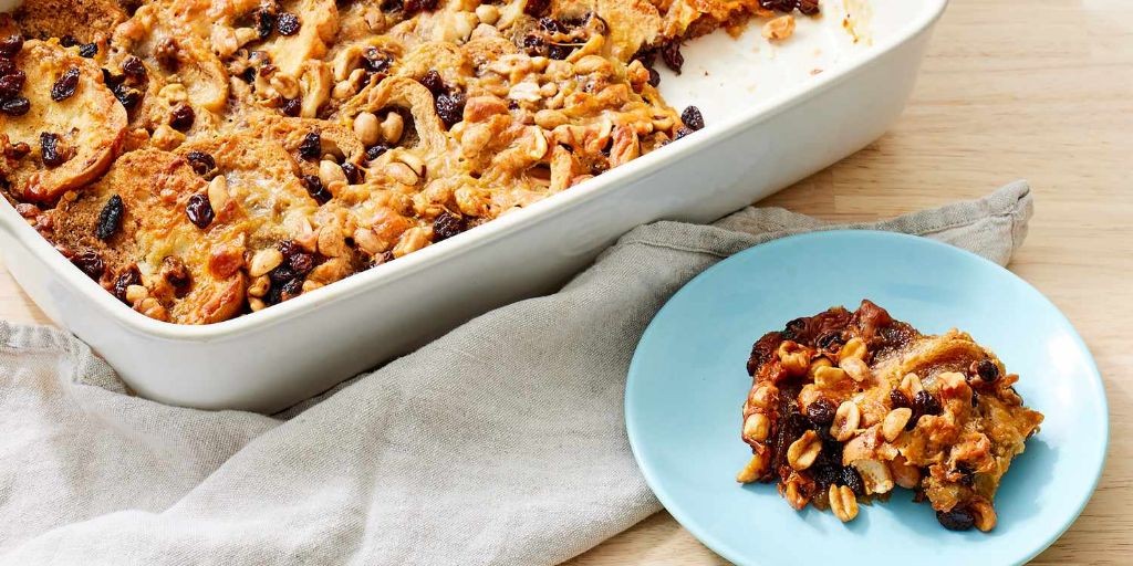 Easy Capirotada with Cinnamon and Raisins