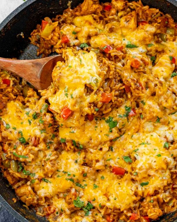 Easy Chicken Fajita Rice Skillet