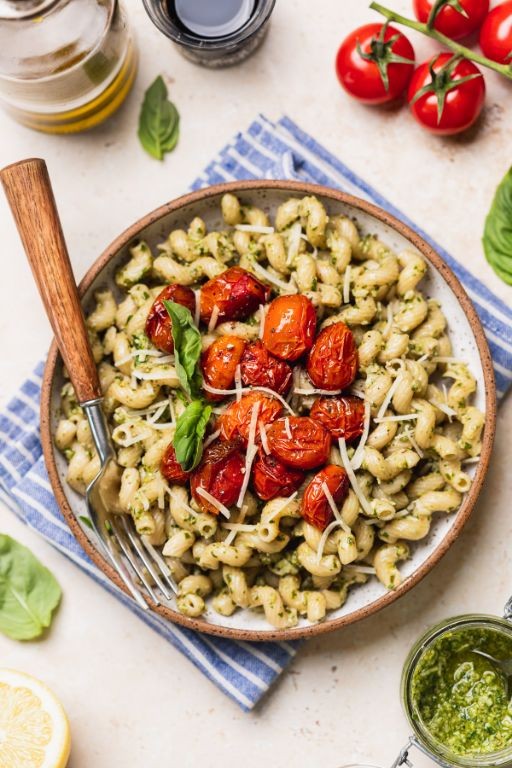 Easy Pesto Pasta with Cherry Tomatoes