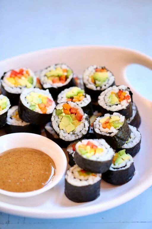 Easy Vegan Artichoke and Avocado Sushi Rolls