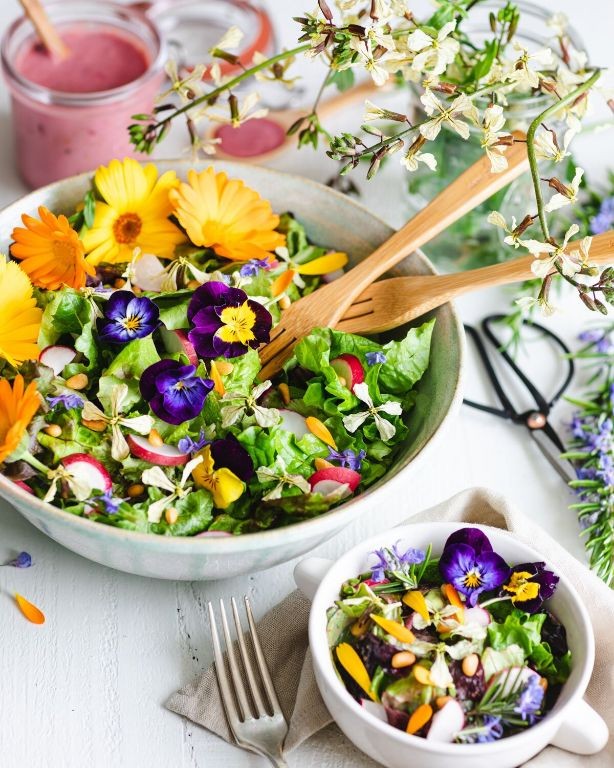 Edible Flower Salad with Citrus Dressing