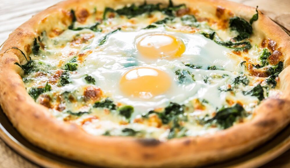 Egg Beaters Pizza with Spinach and Mozzarella