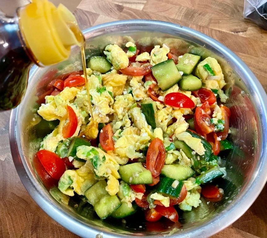 Egg Beaters Salad with Cucumber and Cherry Tomatoes