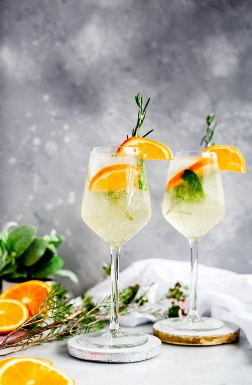 Elderflower Spritz with Prosecco