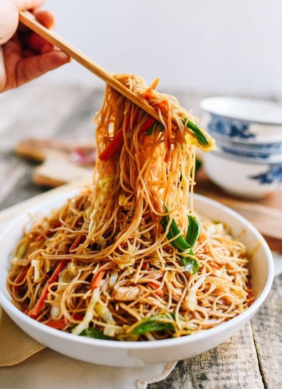 Five-Spice Chicken Mai Fun