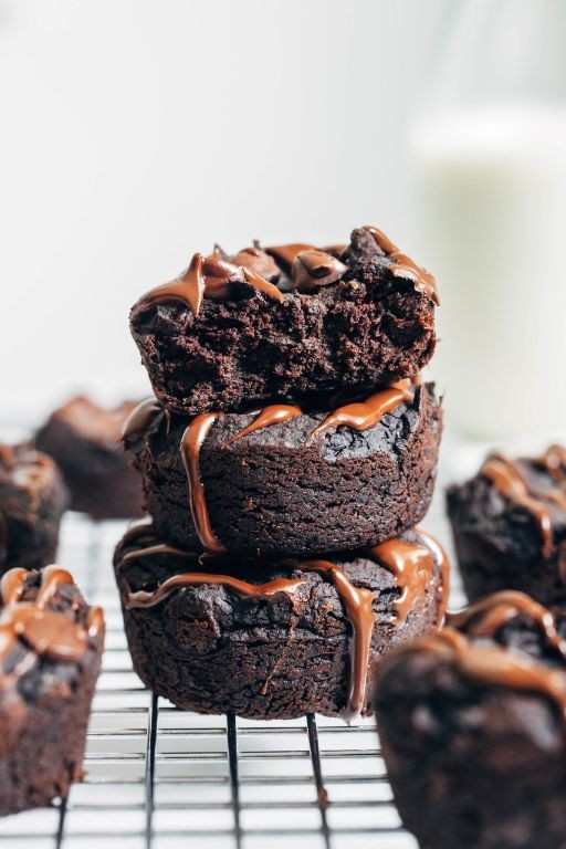 Flourless Vegan Black Bean Brownies